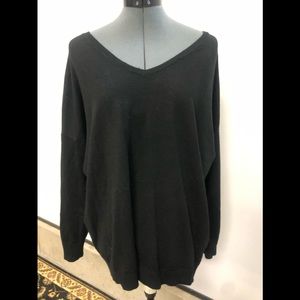 Lulus NWOT, long sleeve black sweater with back zipper